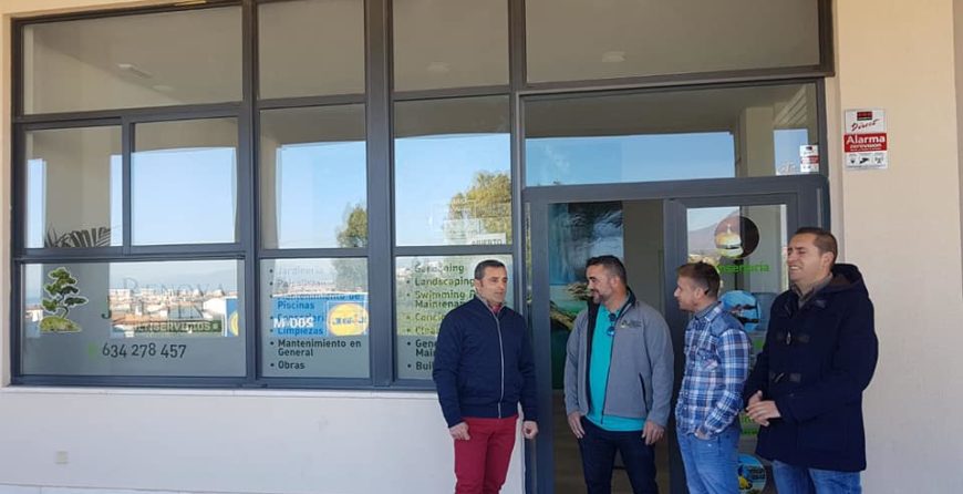 Representantes municipales en Renova Jardin